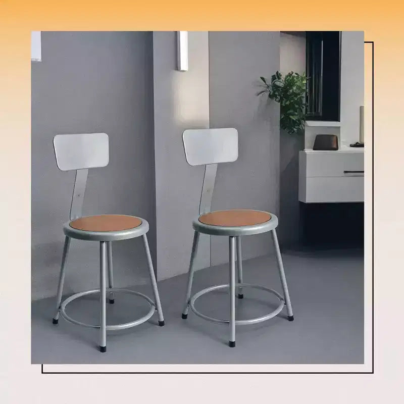 Tabouret en acier de 45,72 cm avec dossier de la collection Felix de Hampden Furnishings, gris