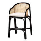 Tabouret de bar bali & pari Miranda en rotin bicolore blanc/marron naturel/noir : revêtement en polyester, aucun assemblage requis