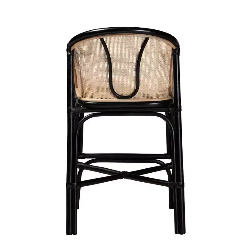 Tabouret de bar bali & pari Miranda en rotin bicolore blanc/marron naturel/noir : revêtement en polyester, aucun assemblage requis