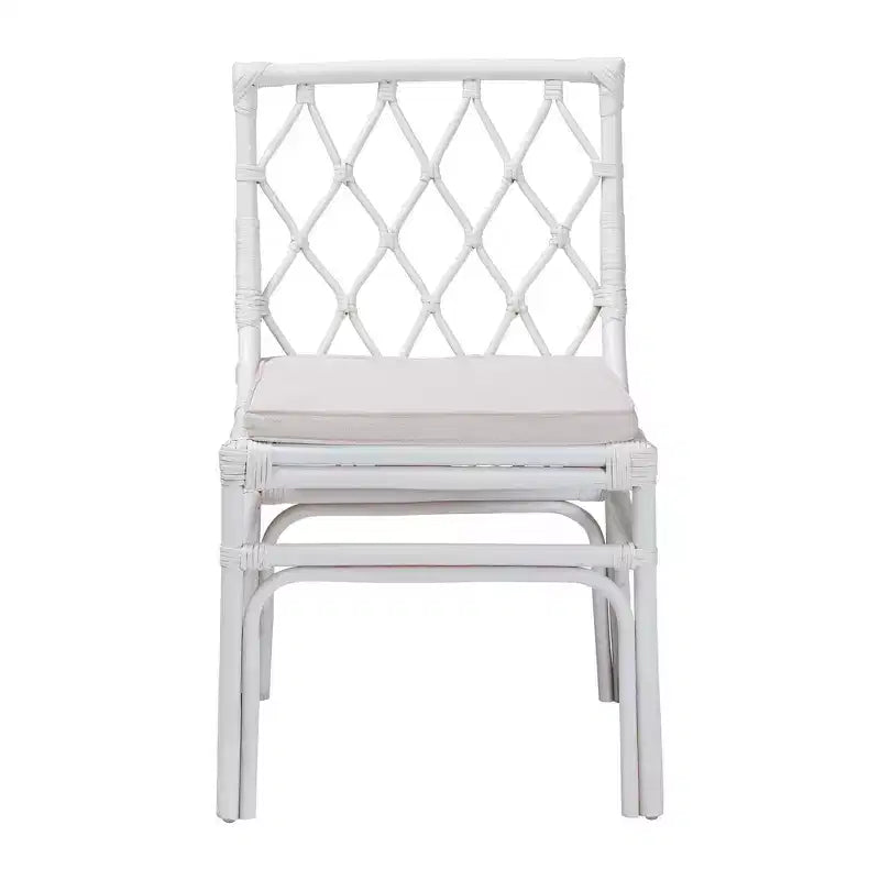 Chaise de salle à manger en rotin Carwyn Bali et Pari Blanche