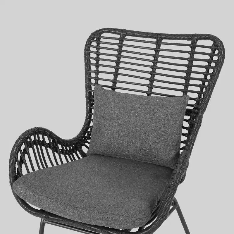 Chalet Moderne Bohème Ensemble de conversation gris – Christopher Knight Home : Osier et cadre en métal, ensemble de patio 4 pièces