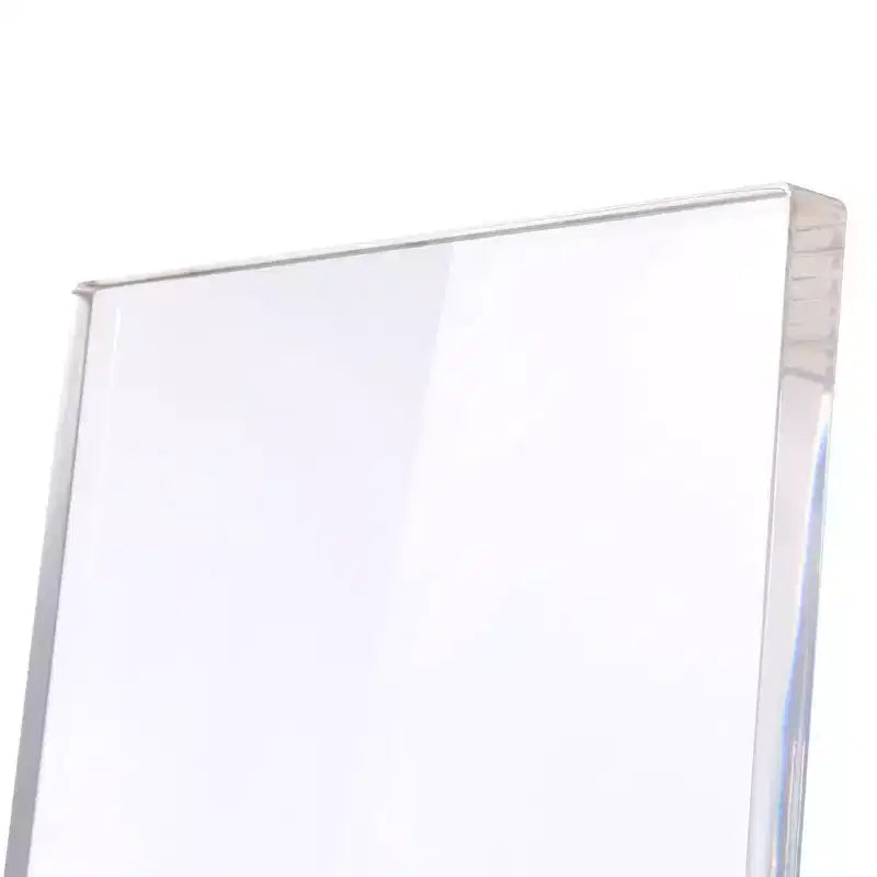 Chaise Z en acrylique transparent Peek – Picket House Furnishings : chaise moderne en Plexiglas sans accoudoirs, sans coussin