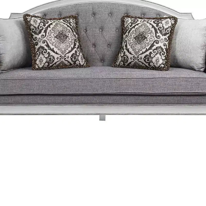 Canapé Florian 88 po en tissu gris et finition blanc antique - Meubles Acme : Revêtement en cuir, cadre en bois, coussin décoratif inclus