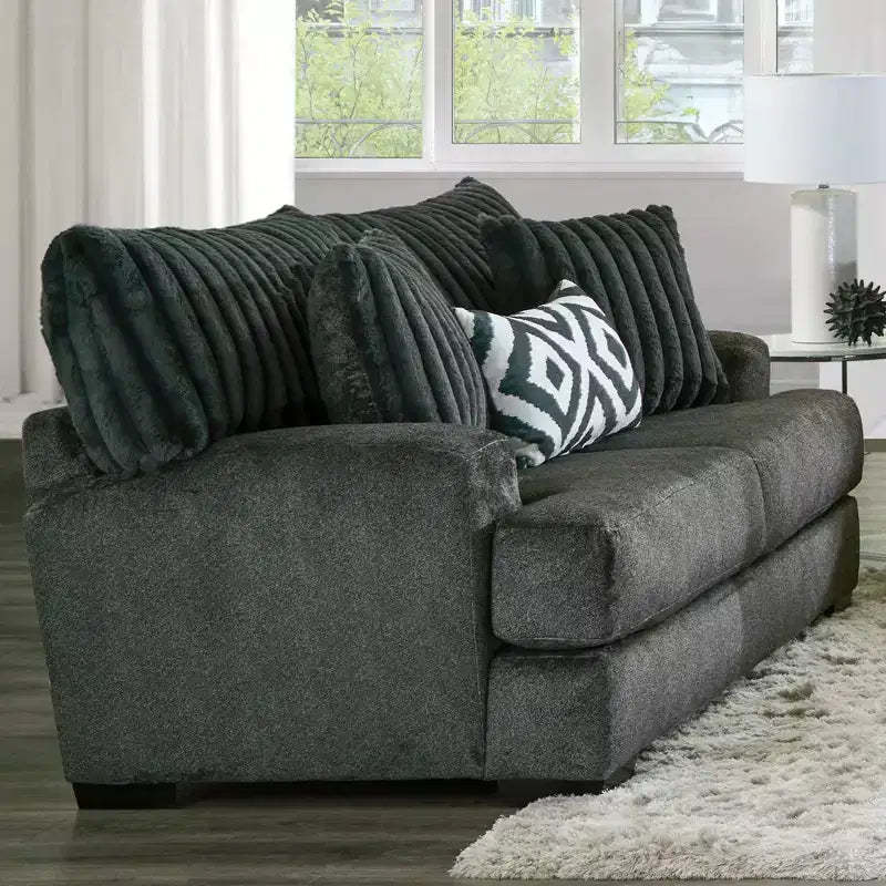 HOMES: Inside + Out Telven Causeuse 72" capitonnée en chenille avec oreillers gris