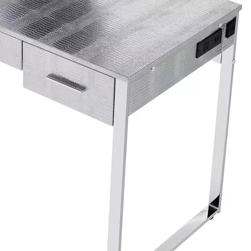Coiffeuse 50 po Myles Blanc antique, fini chrome - Acme Furniture : Prise intégrée, USB, Rangement