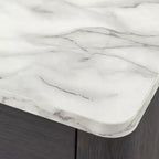 Buylateral Keely Commode 5 tiroirs à plateau en faux marbre gris anthracite : Moderne du milieu du siècle, Rangement de chambre, Plateau en faux marbre