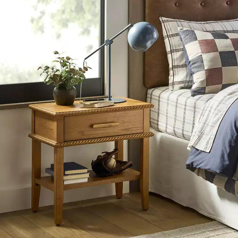 Table de chevet Azorella en chêne marron – Threshold™ conçue avec Studio McGee