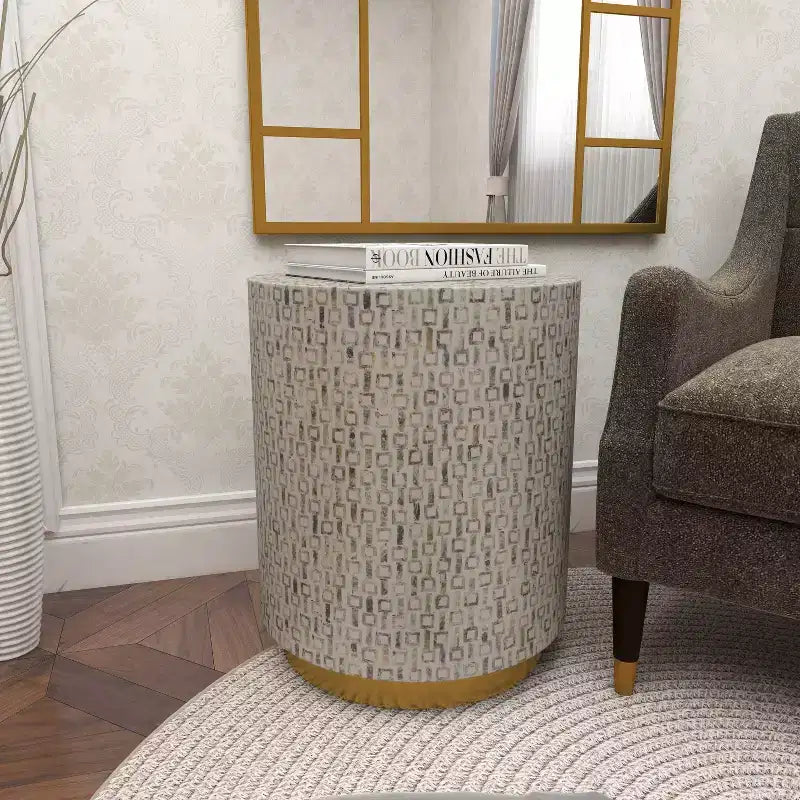Tabouret contemporain en nacre blanc - Olivia & May : accent rond moderne, cadre en MDF, motif uni, hauteur d'assise de 56,77 cm