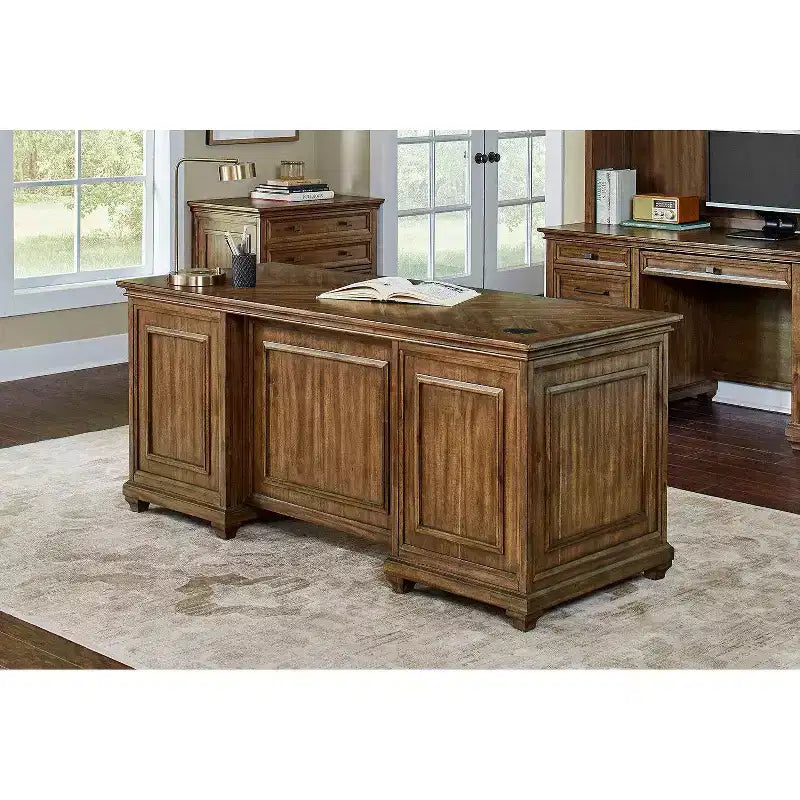 Bureau de Direction Martin Furniture Porter Traditionnel en Bois Double Piétement Marron : Aucun Assemblage Requis, 68,5" de Largeur, Tiroir Polyvalent