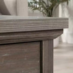 Sauder Aspen Post Square Coffee Table Pebble Pine : style ferme, MDF avec quincaillerie en métal, conforme aux normes CPSC