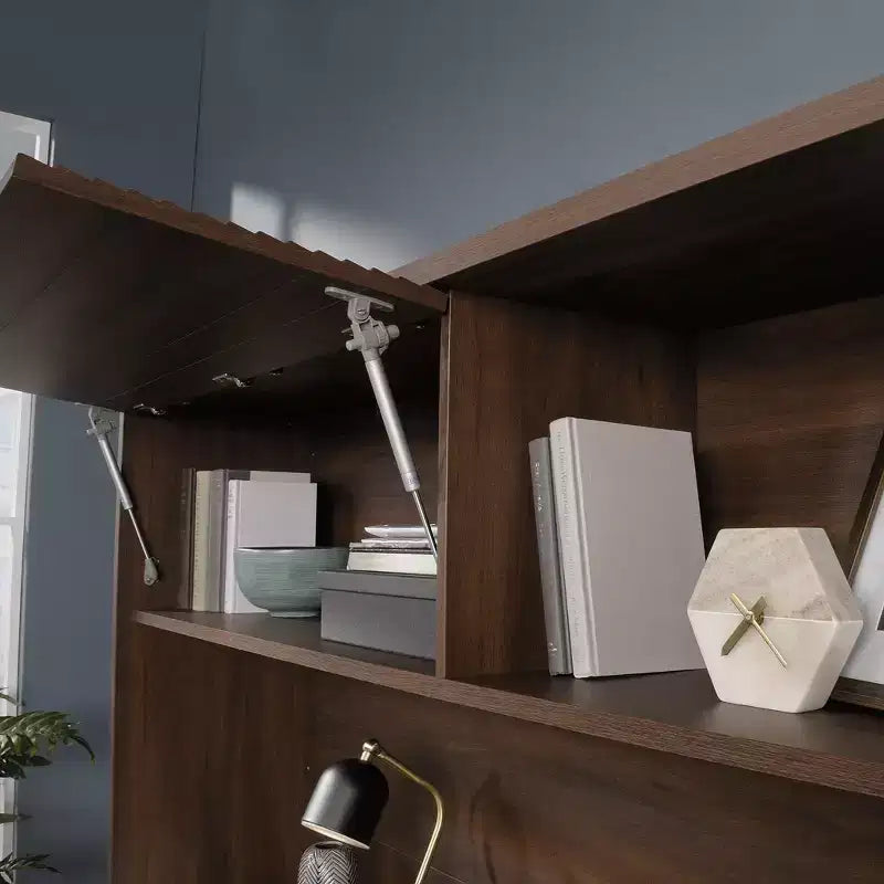 Englewood Hutch Acajou Épicé - Sauder : Dessus de meuble de rangement de bureau moderne, construction en MDF, assemblage requis
