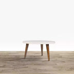 Urban Port 24" Table Basse Moderne Plateau Rond Blanc Cassé Pieds Coniques en Bois de Mangue Marron Marron/Blanc