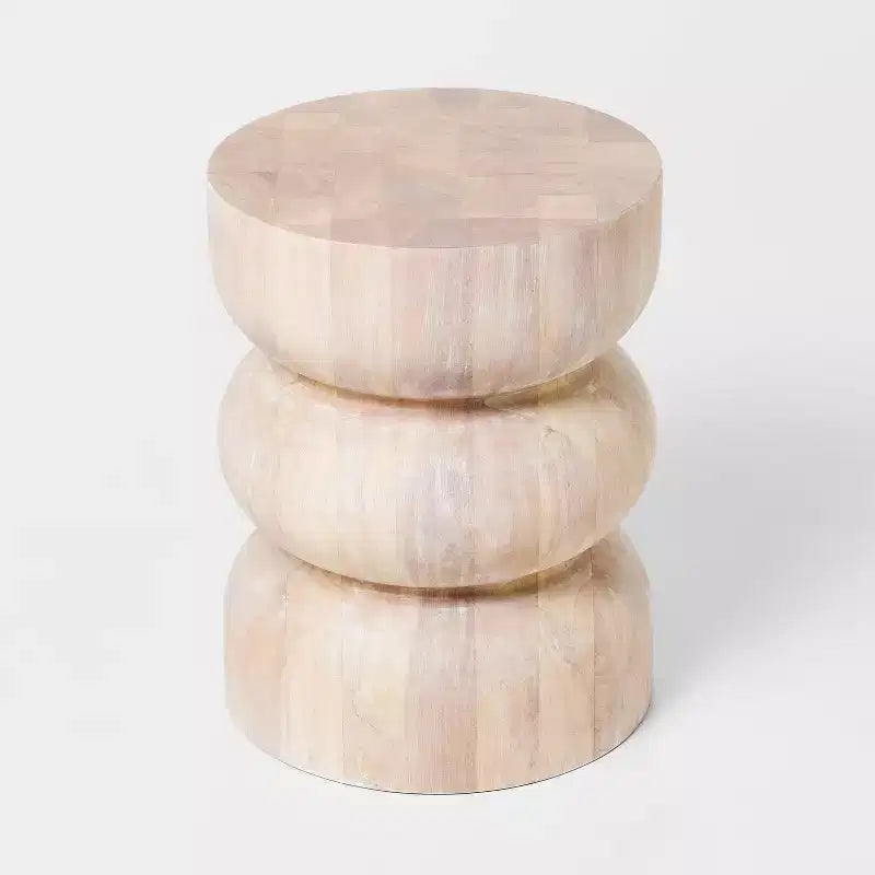 Table d'appoint blanchie – Threshold™ conçue avec Studio McGee