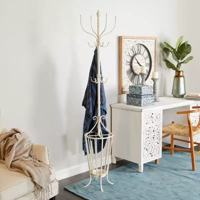 Porte-manteau mural en métal blanc esprit ferme – Olivia & May : porte-parapluies, rangement intérieur, aucun assemblage requis