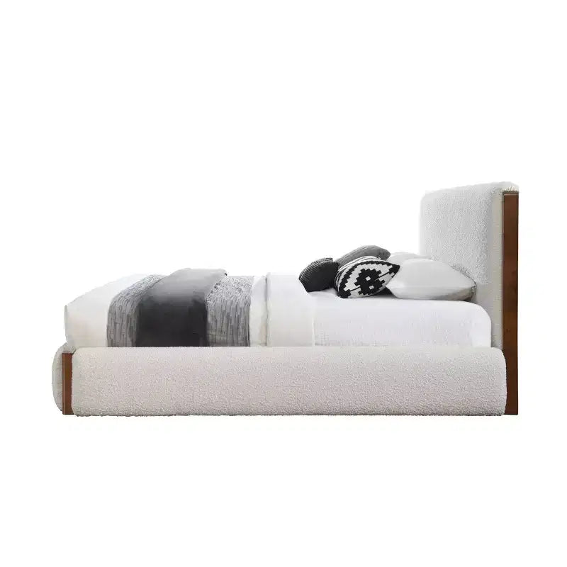 Lit Queen 88,98 po Lit Sandro Bouclé Blanc et Fini Noyer - Meubles Acme: Revêtement en lin, Cadre chromé, Assemblage sans outils
