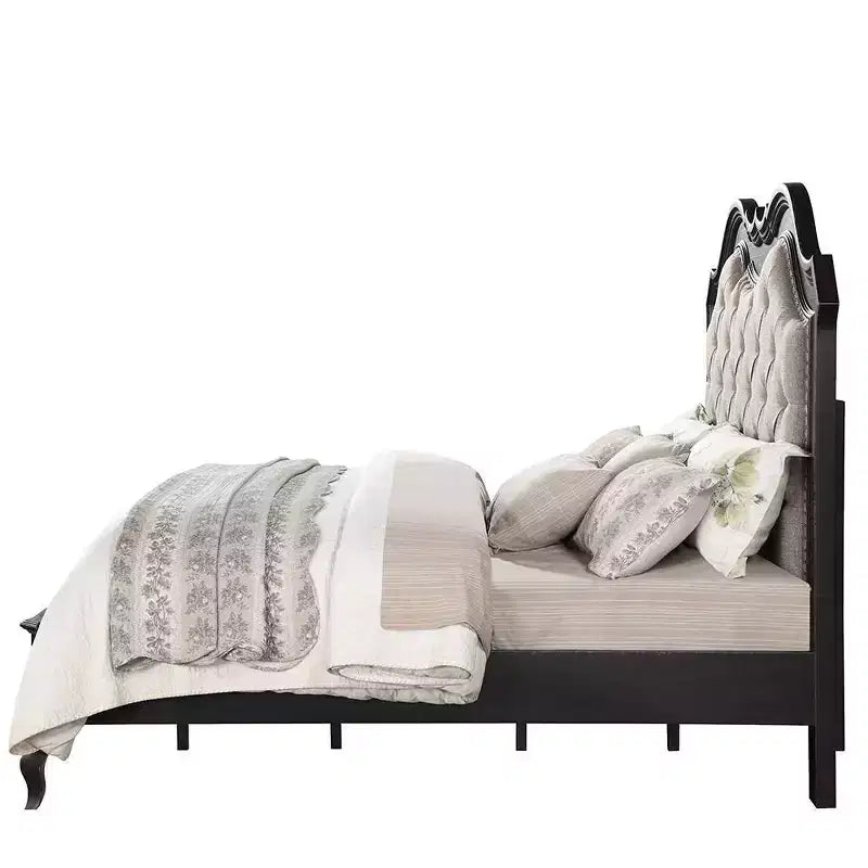 Lit King-size 82,5 po : Chelmsford Beds, Clous décoratifs, Tête de lit capitonnée - Acme Furniture