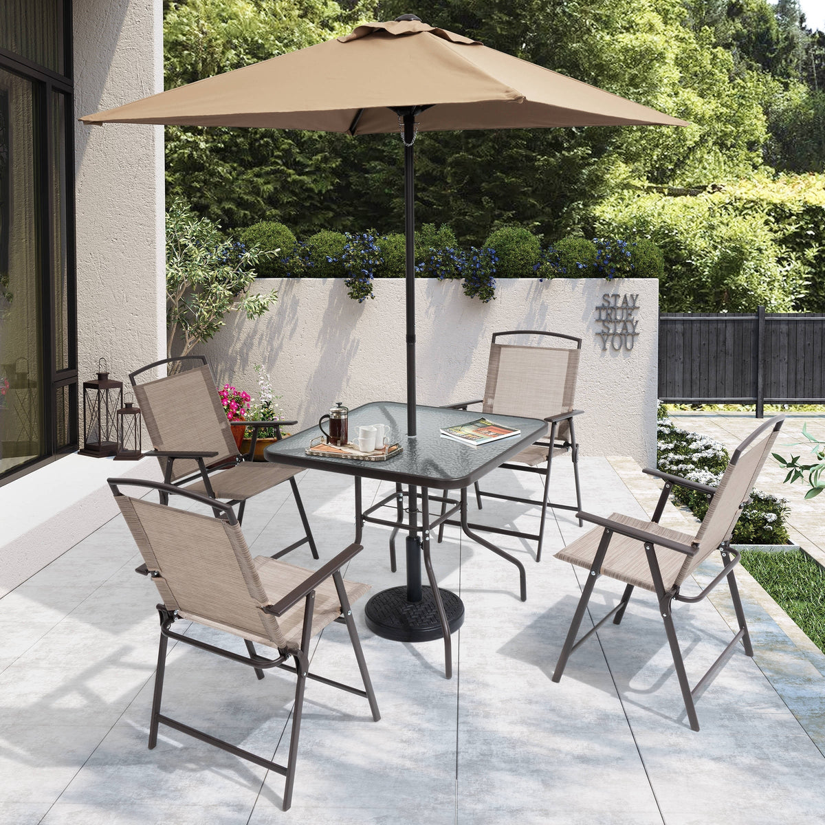 Ensemble de patio 6 pièces Pellebant avec table, parasol et 4 chaises pliantes – 22,4 L x 26,8 P x 34,4 H