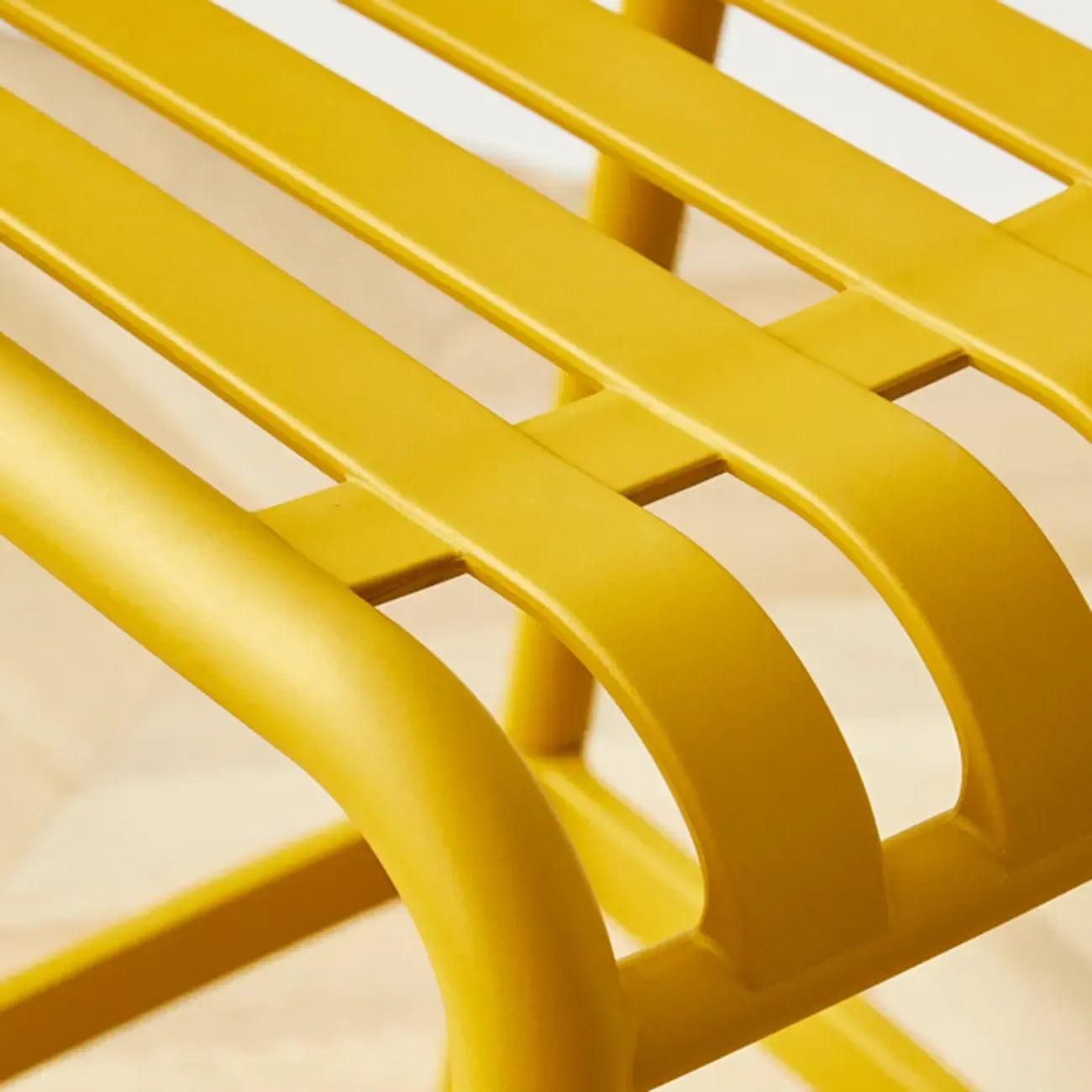 Tabouret de Bar Minimaliste en Plastique pour Intérieur Extérieur