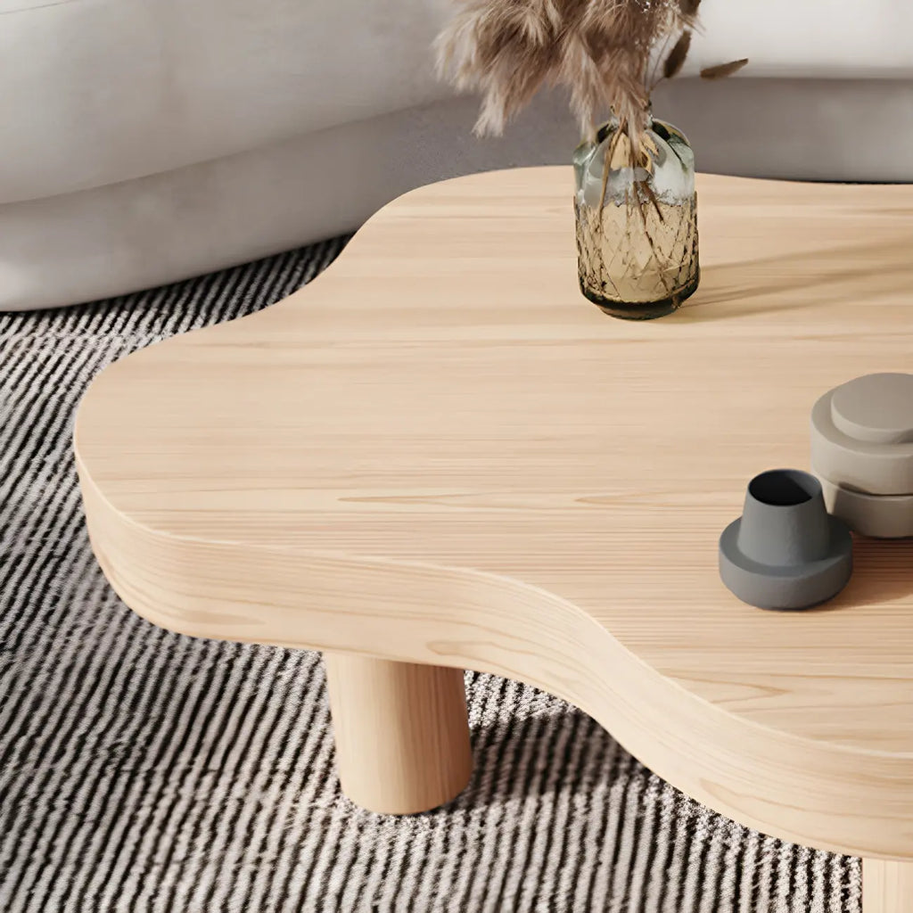 Table basse en pin naturel en forme de nuage à 3 pieds