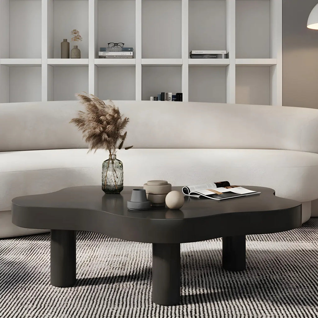 Table basse en pin naturel en forme de nuage à 3 pieds
