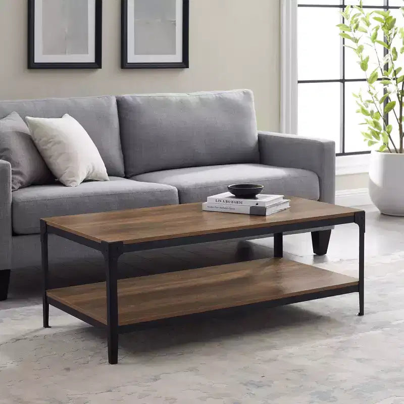 Table Basse Industrielle en Fer Angle Benny Urban - Saracina Home