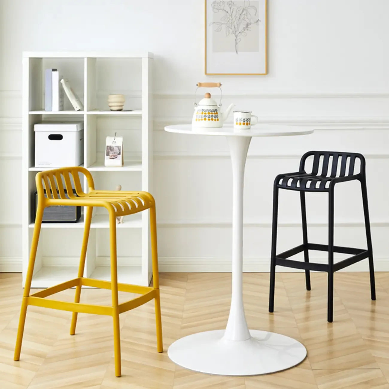 Tabouret de Bar Minimaliste en Plastique pour Intérieur Extérieur