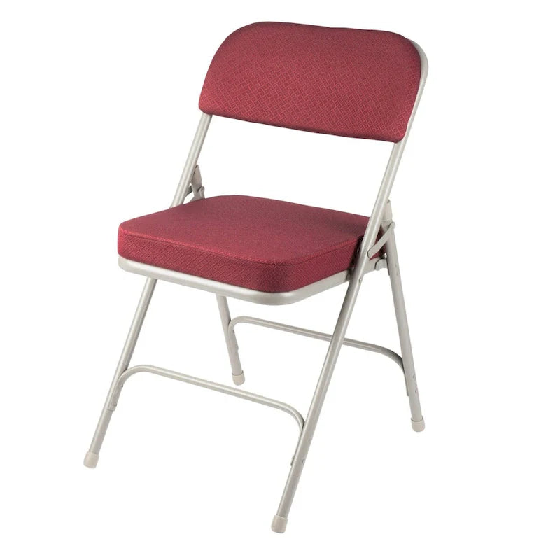 Chaise pliante de luxe matelassée en tissu de la collection Bernadine de Hampden Furnishings, lot de 2
