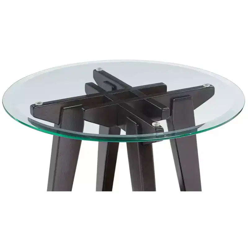 Table d'appoint ronde 55 Downing Street Farmhouse en bois de 61 cm de large avec étagère, plateau en verre trempé marron foncé pour salon, maison