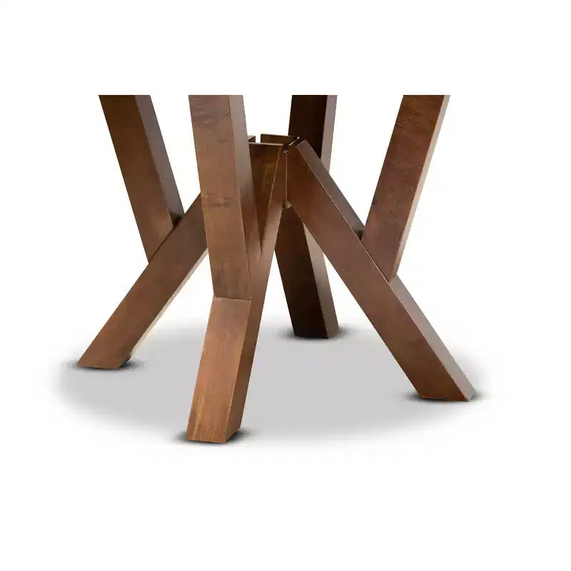 Table à manger ronde large 35 Irene en bois - Baxton Studio