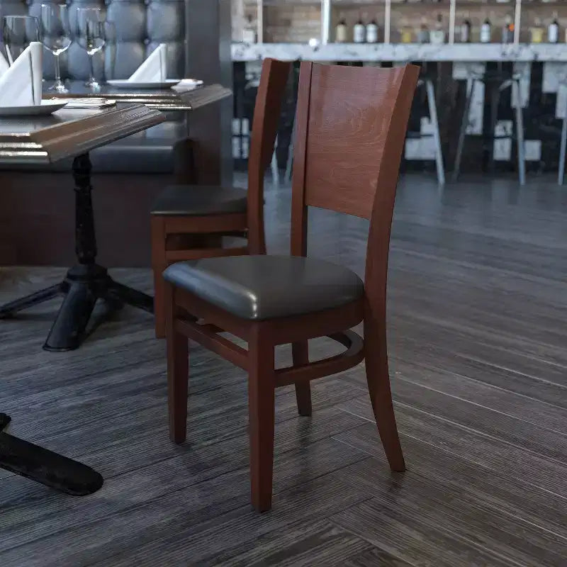 Chaise de restaurant en bois à dossier plein Emma et Oliver