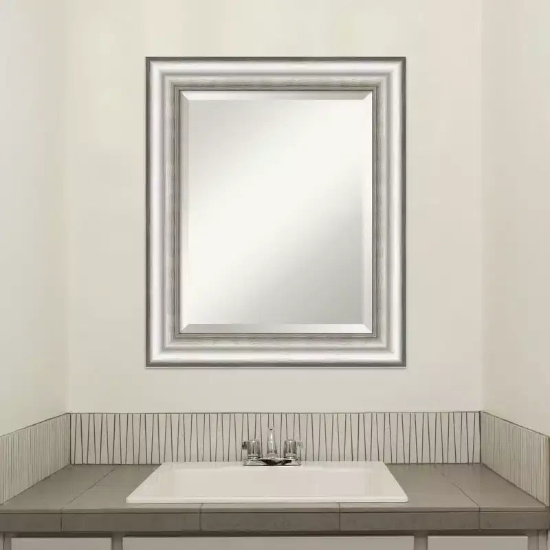 Miroir mural de salle de bain encadré argenté Salon - Amanti Art