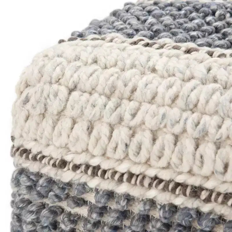 Pouf carré Heyfield - WyndenHall