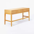 Bureau coquille Thousand Oaks Wood - Threshold conçu avec Studio McGee