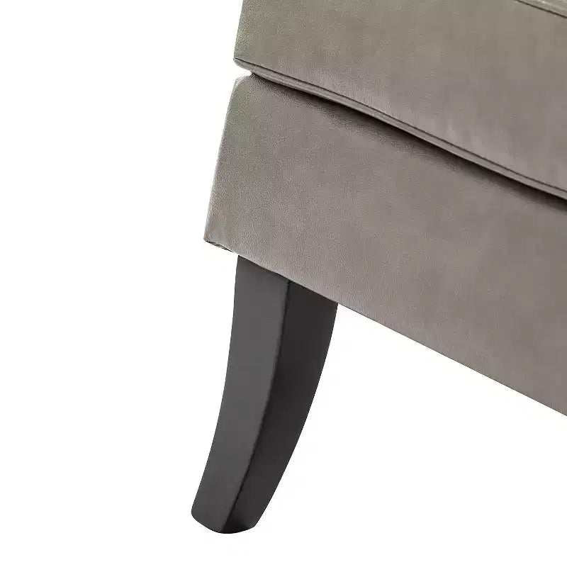 Fauteuil d'appoint rembourré en bois celadon | ART OF LIVING DESIGNS