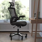 Chaise de bureau ergonomique de direction pivotante en maille noire à dossier haut Flash Furniture Kelista avec accoudoirs relevables et roulettes transparentes