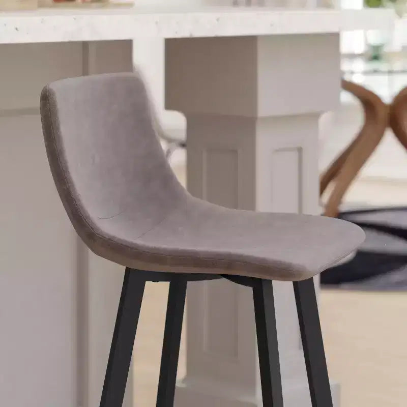 Lot de deux tabourets de bar modernes Emma et Oliver de 76 cm, revêtus de tissu, avec cadres en métal mat et patins de sol en plastique