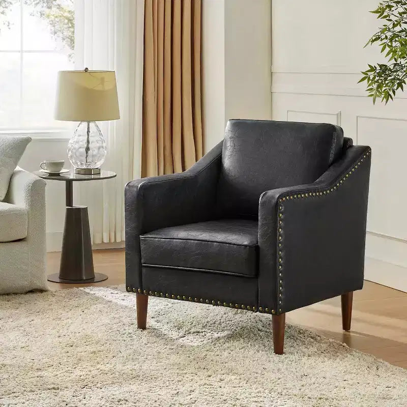 Fauteuil en cuir végétalien de transition Bonita avec coussin de siège amovible et garnitures cloutées | ART OF LIVING DESIGNS