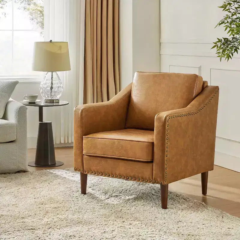 Fauteuil en cuir végétalien de transition Bonita avec coussin de siège amovible et garnitures cloutées | ART OF LIVING DESIGNS