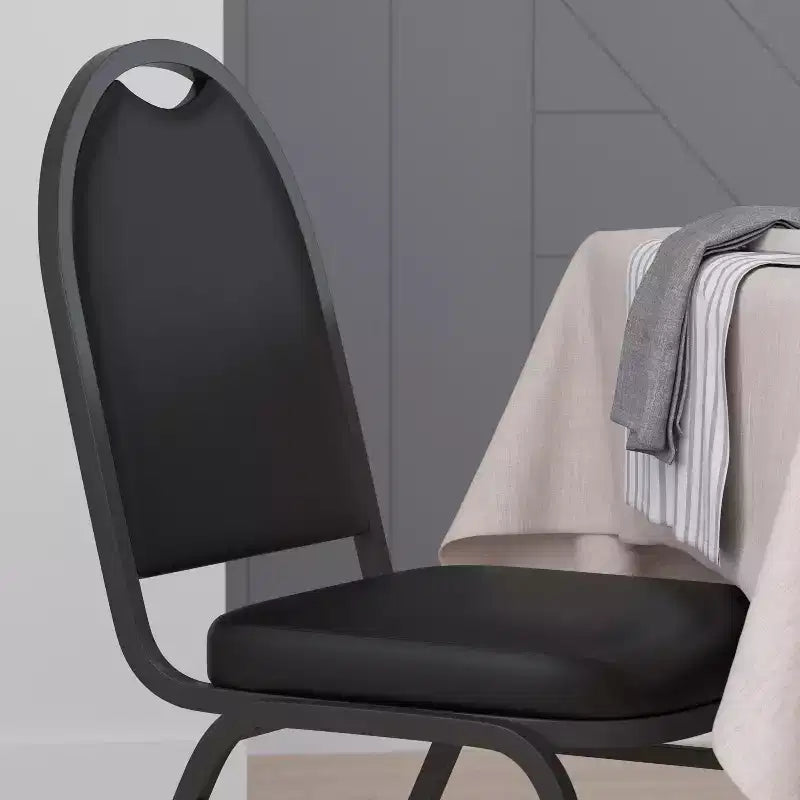 Flash Furniture Lot de 4 chaises de banquet empilables à dossier dôme de la série HERCULES, qualité commerciale, capacité de 227 kg, avec structure métallique