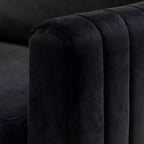 Lot de 2 fauteuils club contemporains Iapygia capitonnés en bois avec pieds en métal pour chambre à coucher | ART OF LIVING DESIGNS