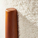 Pouf rond en velours Elroy avec pieds en bois – Threshold conçu avec Studio McGee