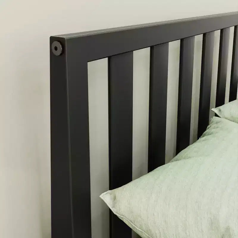 Cadre de lit double scandinave Max & Lily, plateforme de lit en bois massif avec tête de lit