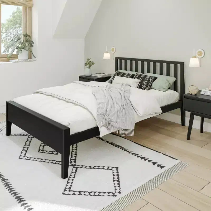 Lit plateforme scandinave double Max & Lily, en bois massif avec tête de lit pour enfants