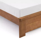 Lit queen en bois massif avec tête de lit à panneaux modèle Farmhouse Plank+Beam