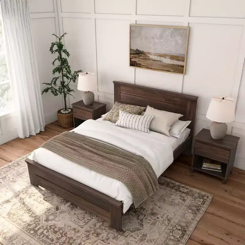 Lit queen en bois massif avec tête de lit à panneaux modèle Farmhouse Plank+Beam