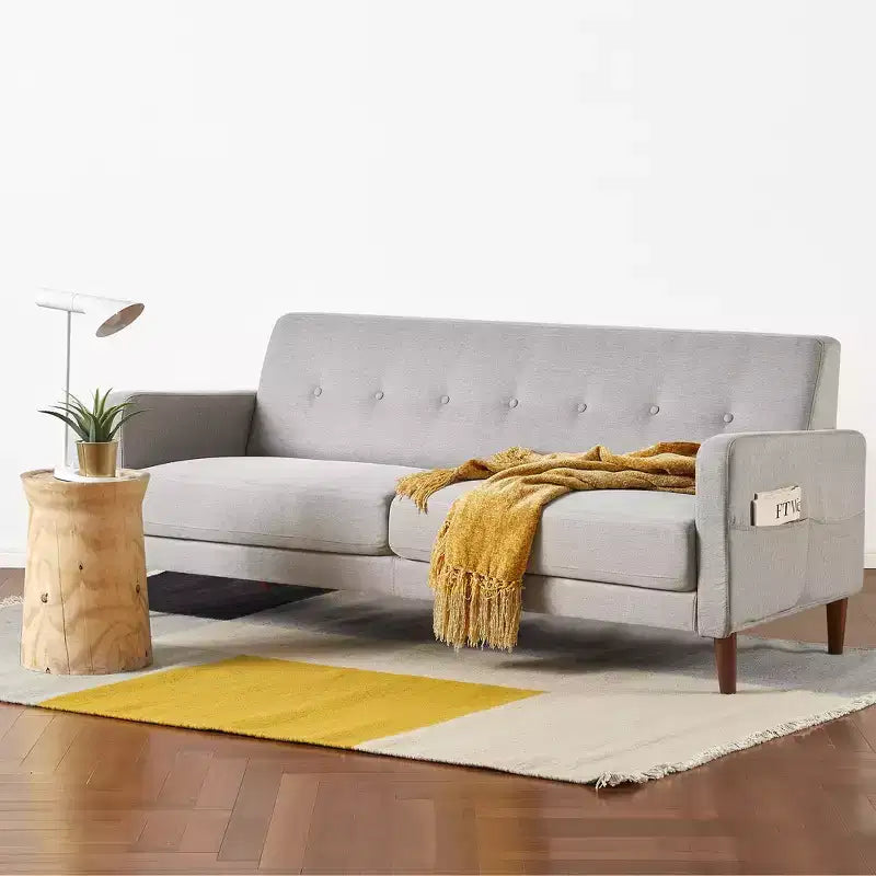 Canapé Adair Mid-Century Modern avec accoudoirs à poches Tissu en lin capitonné - Mellow