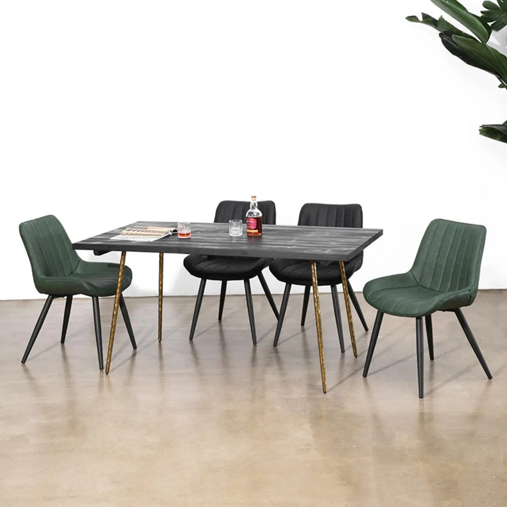 Chaise de salle à manger simple en cuir rembourré avec dossier solide et pieds en métal
