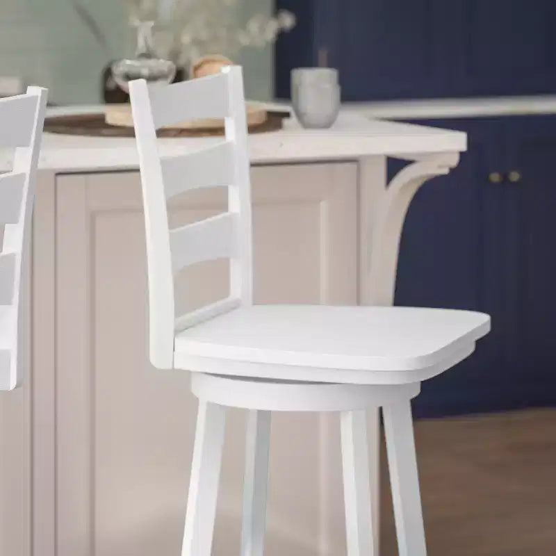 Tabouret de bar pivotant Flash Furniture Liesel en bois massif avec dossier en échelle, de qualité commerciale, hauteur de bar