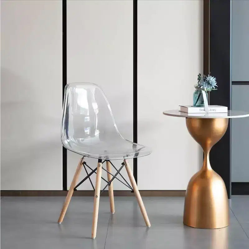 Chaise de salle à manger Fabulaxe de style moderne du milieu du siècle avec pieds Eiffel en bois, chaise d'appoint en plastique transparent DSW