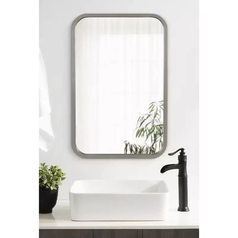 Miroir rectangulaire à rayon encadré Kate and Laurel Hutton Wood